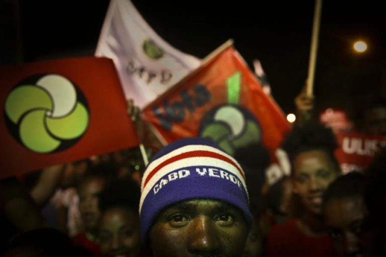 Partido no poder em Cabo Verde apresenta listas renovadas para legislativas