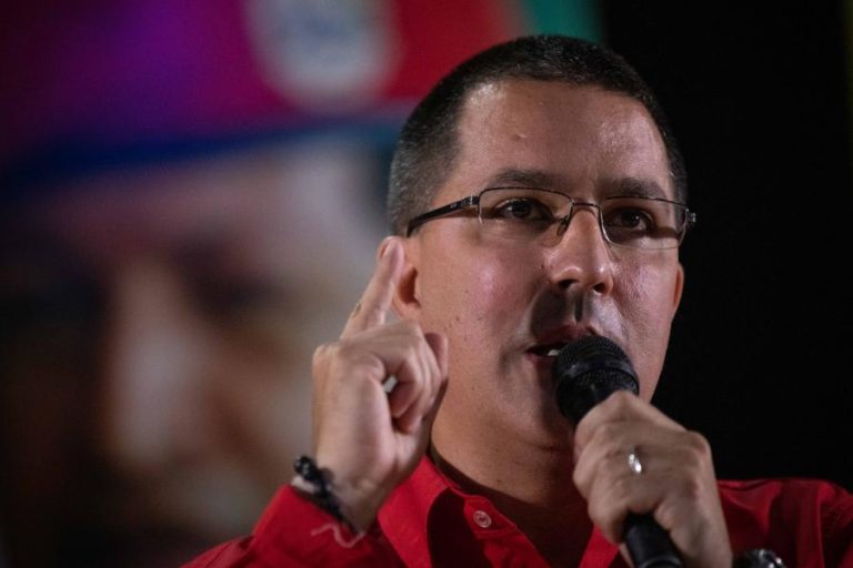 Amnistia continua em vigor e beneficiou nove mil pessoas na Venezuela – deputado