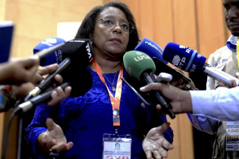 Papa/Angola: Governo pede atitude “altamente positiva” e “ambiente de paz”
