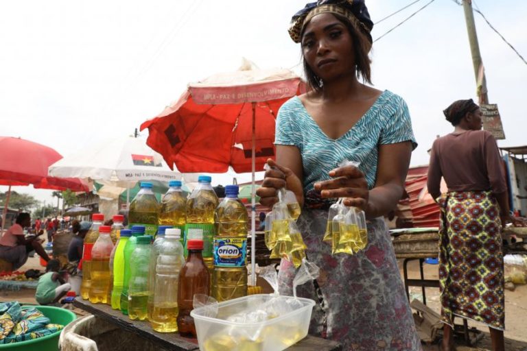 Inflação em Angola desacelera pelo 21.º mês consecutivo e fica nos 12,42% em março