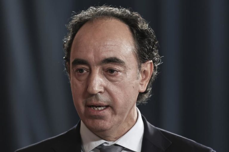 Governo defende renovação geracional dos pastores para haver mais gado a reduzir mato