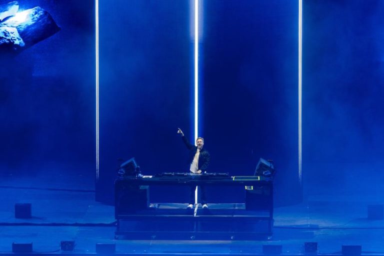 DJ e produtor David Guetta apresenta em Portugal em agosto o espetáculo “The Monolith”