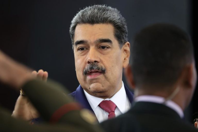 EUA autorizam Governo da Venezuela a pagar a defesa de Maduro e da sua mulher