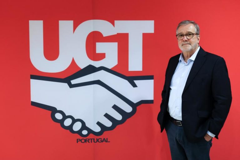 Secretariado nacional da UGT reúne-se hoje para decidir se há acordo sobre lei laboral