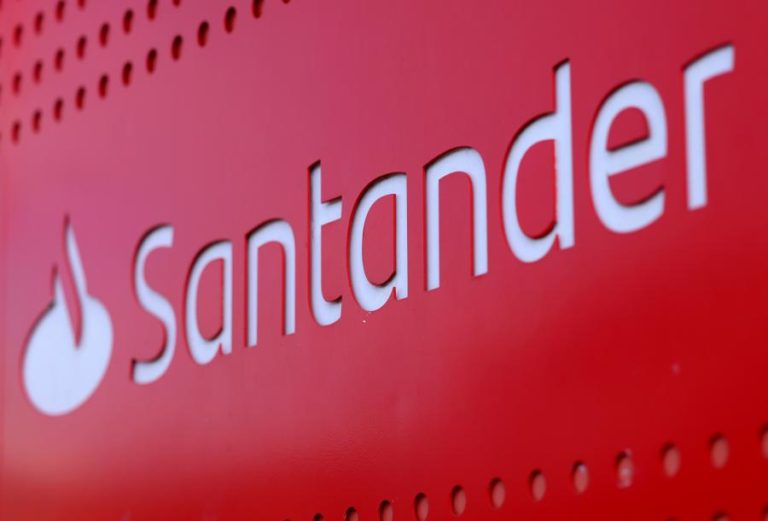 Lucros do Santander sobem 60% no primeiro trimestre para 5.455 milhões de euros