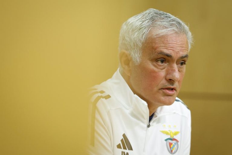 José Mourinho “mero espetador” nas quezílias de presidentes
