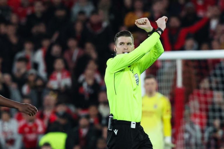 LC: Francês François Letexier arbitra visita do Sporting ao Arsenal