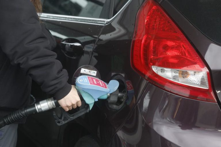 Gasóleo desce 11 cêntimos na próxima semana e poderá ficar abaixo dos 2 euros por litro