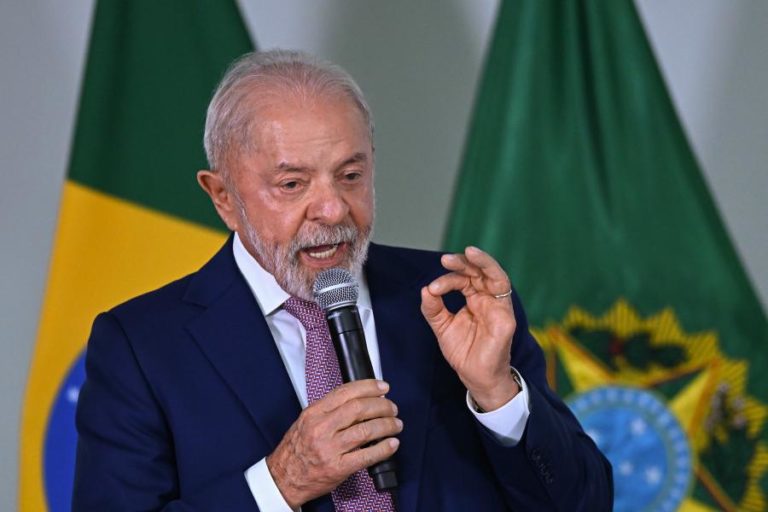 Lula prevê visita a Portugal a 21 de abril com encontros com Seguro e Montenegro