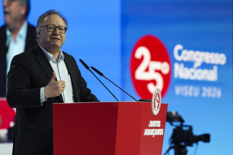 Francisco Assis anuncia que não continua no Secretariado Nacional do PS