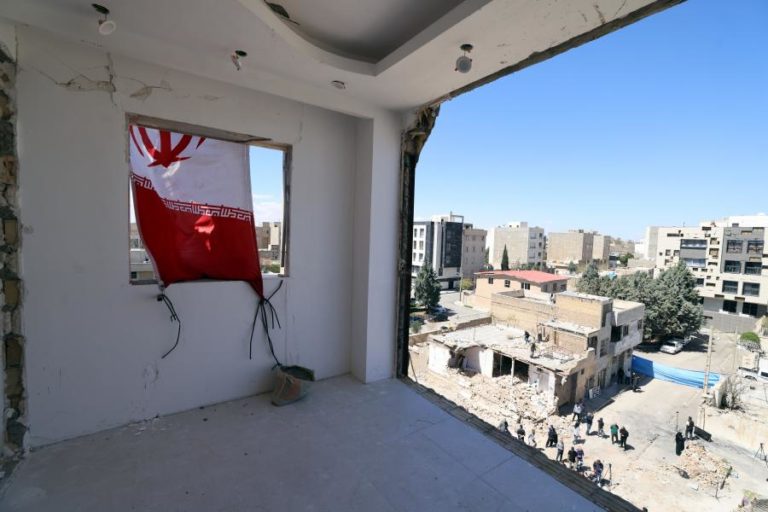 Irão afirma que frustrou tentativa de resgate de piloto norte-americano