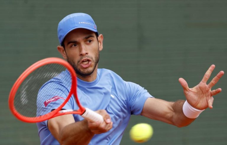 Tenista Nuno Borges qualifica-se para os quartos de final em Barcelona