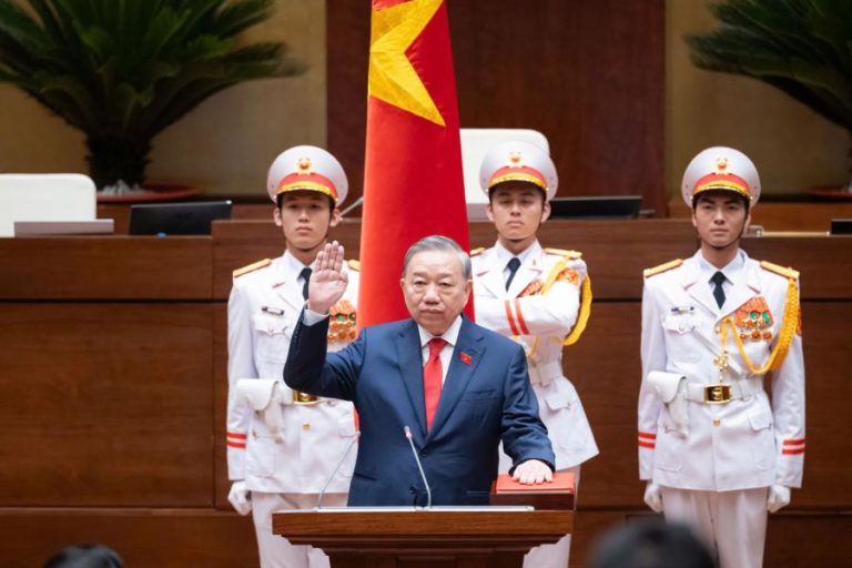 Líder do Partido Comunista eleito Presidente pelo Parlamento no Vietname