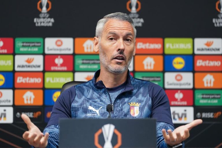 LE: Carlos Vicens quer Sporting de Braga “com muita personalidade” para vencer Betis
