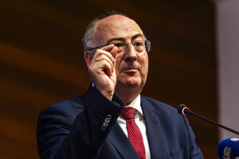 Ministro da Agricultura apela a plano europeu para financiar fertilizantes