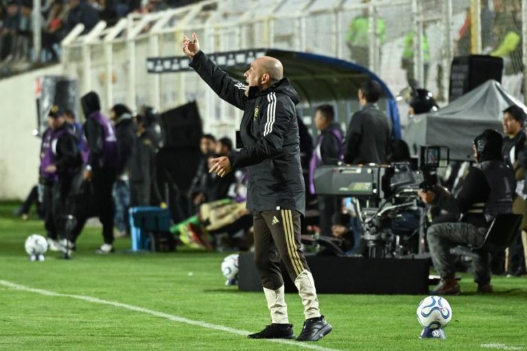 Leonardo Jardim vence no arranque da Libertadores, Abel Ferreira empata