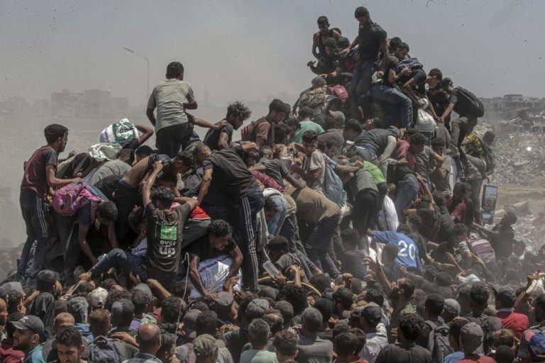 Guerras, imigração e desastres climáticos entre vencedores regionais do World Press Photo