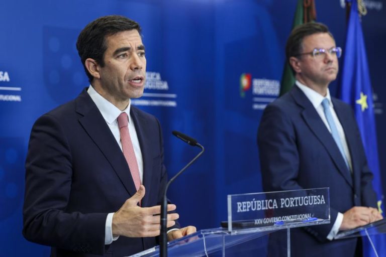 Governo aprovou aumento do subsídio de funeral para menores para 1.611 euros