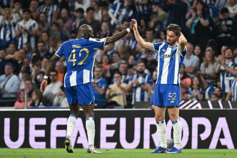 LE: FC Porto parte para Nottingham sem Martim Fernandes