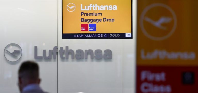 Lufthansa diz assegurar cerca de 75% dos voos durante a greve hoje e 3.ª feira