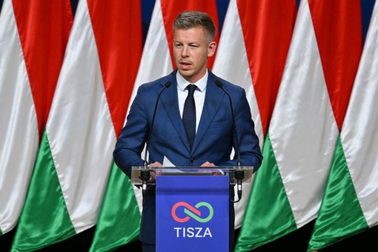 Magyar contra acesso rápido de Kiev à UE e quer referendo