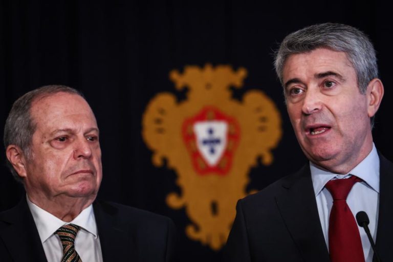 Carneiro manifesta a PR “vontade inquebrantável” de pôr interesse do país acima do partido