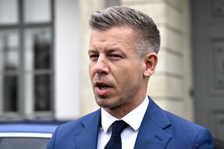 Magyar quer suspender na Hungria “propaganda” pró-Orbán do serviço público