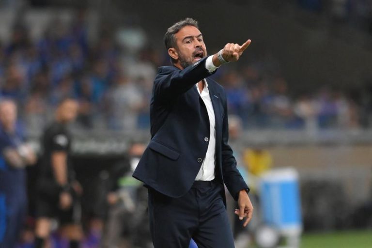 Cruzeiro perde na Taça Libertadores, Botafogo ganha na Sul-americana