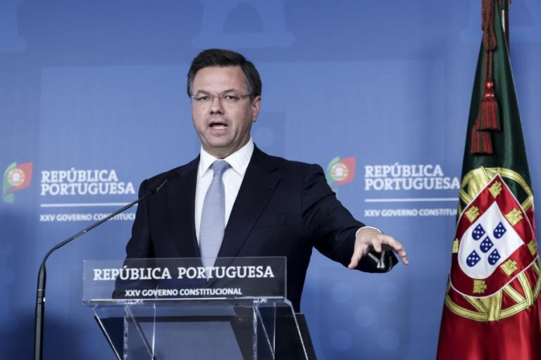 Governo vê abertura da oposição para diálogo sobre reforma do visto prévio