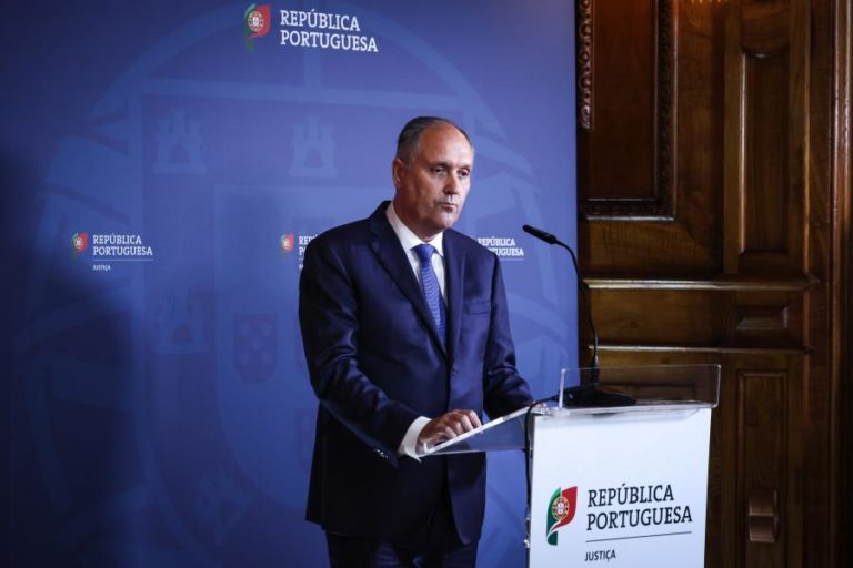 Novo diretor da PJ diz que não cede a pressão mediática no caso do ‘cocktail molotov’