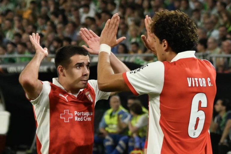 Sporting de Braga vence Betis com reviravolta e está nas meias-finais da Liga Europa