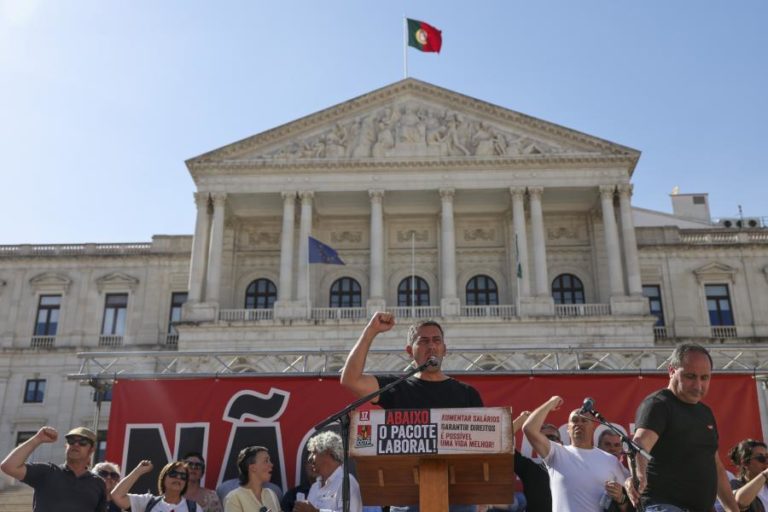 CGTP critica discussão “à socapa” do pacote laboral e diz que não há processo válido sem a intersindical