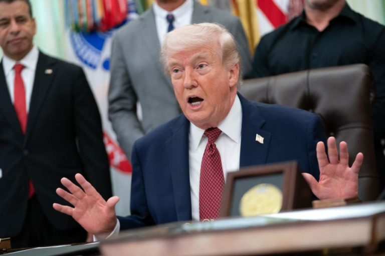 Trump acusa Irão de violar cessar-fogo e lança incerteza sobre negociação