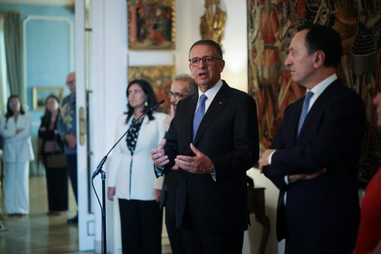 Seguro quer consolidar relações com Espanha e gostaria de ver crescer presença de empresas portuguesas