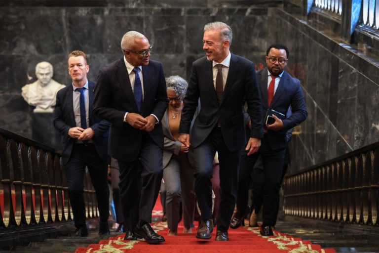 PR de Cabo-Verde quer “novas avenidas” na cooperação em Saúde com Portugal