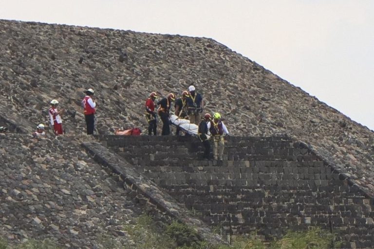 Pelo menos dois mortos e 13 feridos em tiroteio no México
