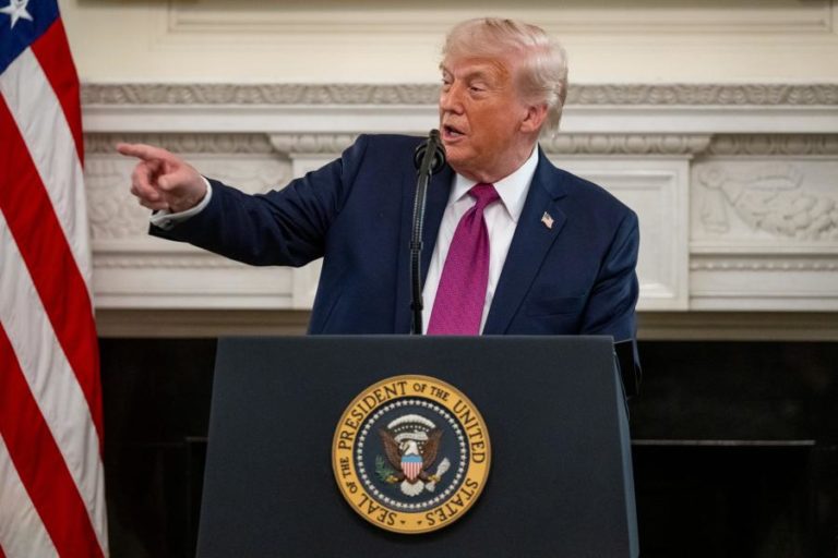Bloqueio naval contra Irão necessário para chegar a acordo – Trump