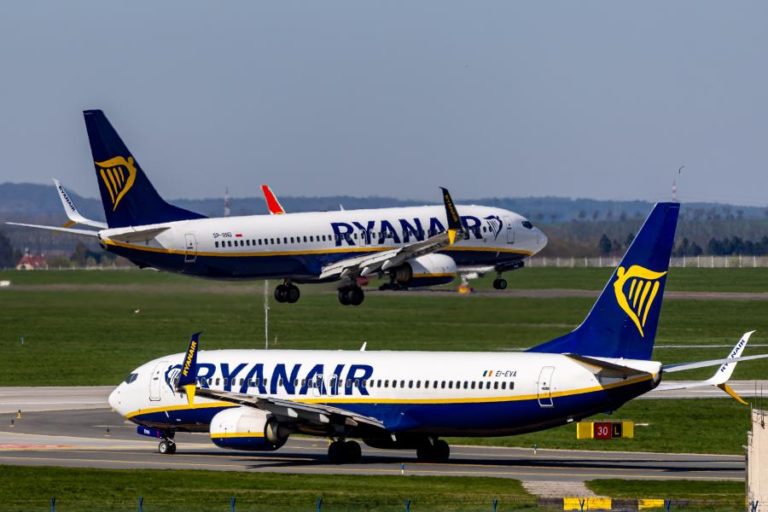 Ryanair reduz mais 1,2 milhões de lugares durante o verão nos aeroportos espanhóis