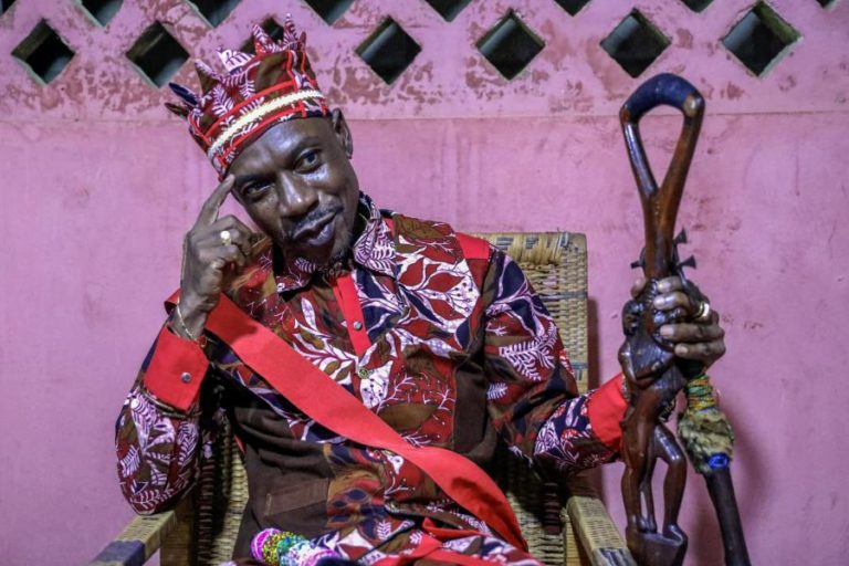 Cultura tradicional angolana “está viva” e inspira jovens — rei chokwe
