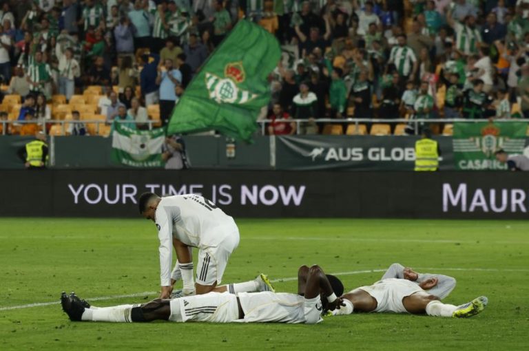 Real Madrid cede empate a acabar com Betis e fica mais longe do título espanhol