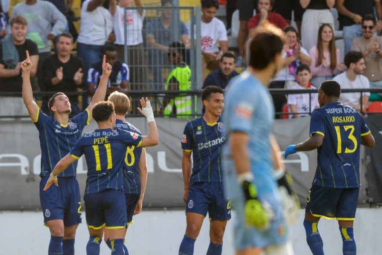 FC Porto vence na Amadora e fica a quatro pontos do título