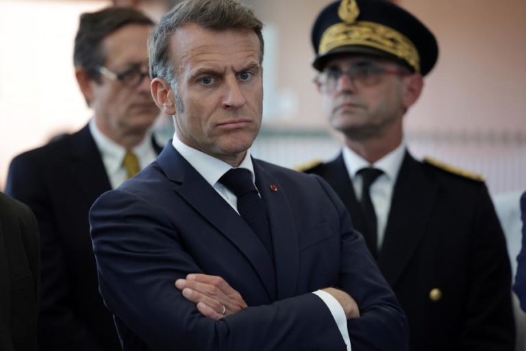 Macron defende médicos estrangeiros e critica “visões simplistas” da imigração