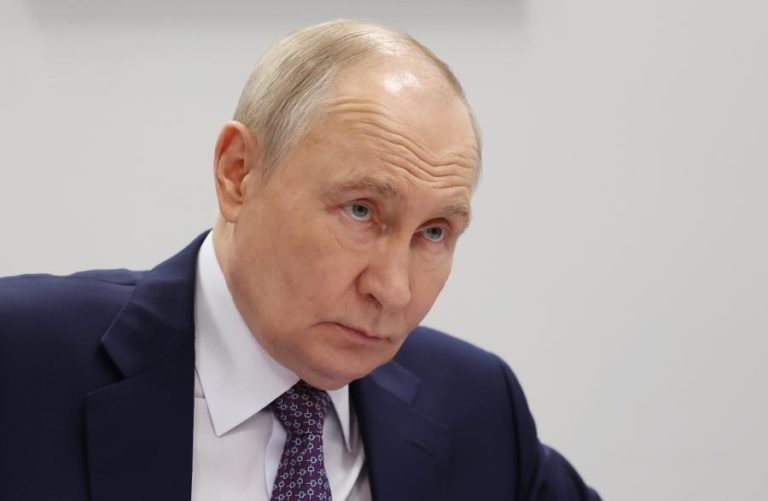 Trégua proposta por Putin para 09 maio aplicada com ou sem Kiev – Kremlin