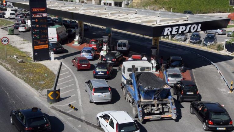 Lucros da Repsol dispararam 153,8% para 929 milhões de euros no 1.º trimestre