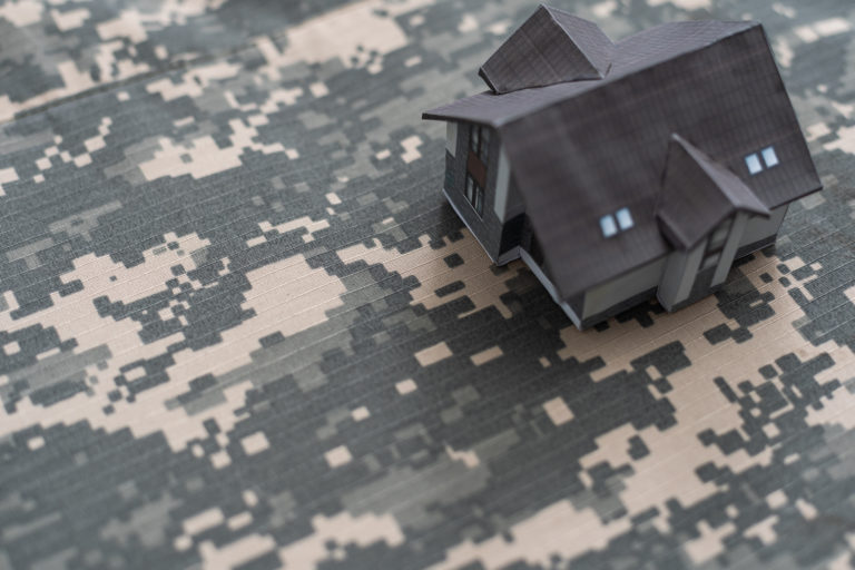 Hipotecas no Canadá sob pressão devido à guerra no Médio Oriente.