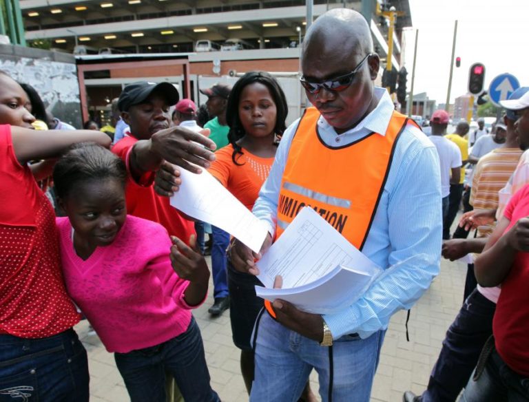 Moçambique considera “bastante lamentável” ataque a imigrantes na África do Sul