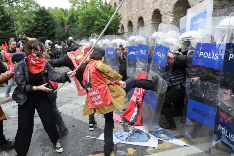 Libertadas todos os detidos em Istambul no Dia do Trabalhador