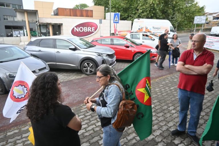 Trabalhadores da Nobre cumprem 29.ª greve e ameaçam protestar junto de grupo mexicano