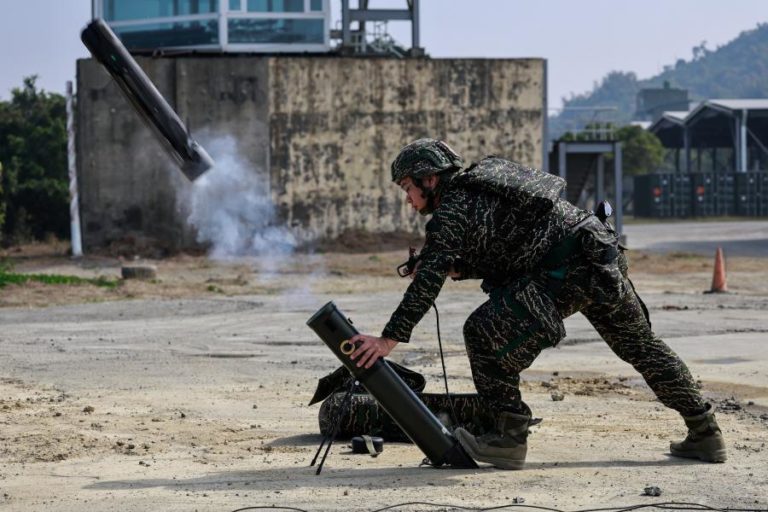 Taiwan aprova aumento do orçamento de Defesa
