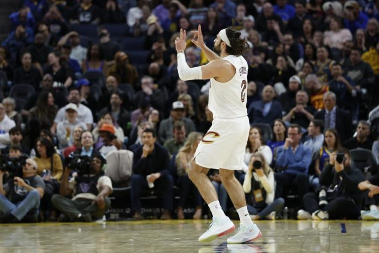 Cavaliers garantem última vaga na segunda ronda dos play-offs da NBA